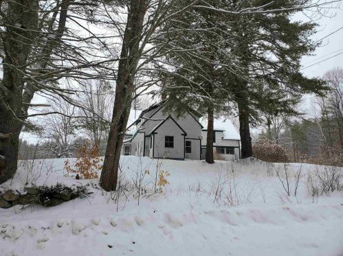 804 Shaker Hill Rd, Enfield, NH 03748-3629