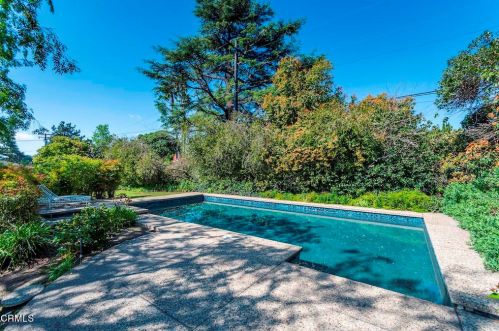 4815 Gould Ave, La Canada CA  91011-2631 exterior