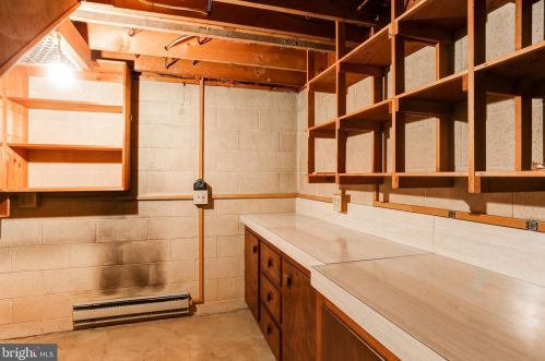 3 Annette Dr, West Enola PA  17025-1802 exterior