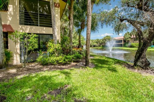 6283 Aspen Glen Ln, Boynton Beach, FL 33437-1811