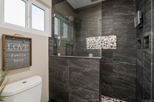 5394 Bloch St, San Diego CA 92122-4015 exterior