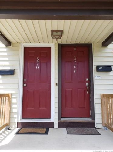 578 Garfield Ave, Bridgeport, CT 06606-5229