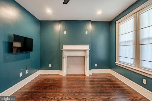 273 Hermitage St, Philadelphia PA  19127-1012 exterior