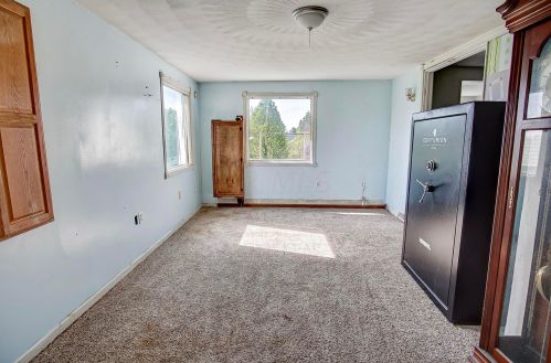 3045 Wayne Ridge Rd, Zanesville OH  43701-8651 exterior