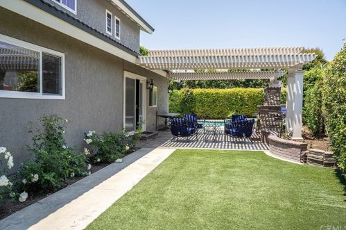 4237 Sussex Cir, Cypress CA  90630-2742 exterior