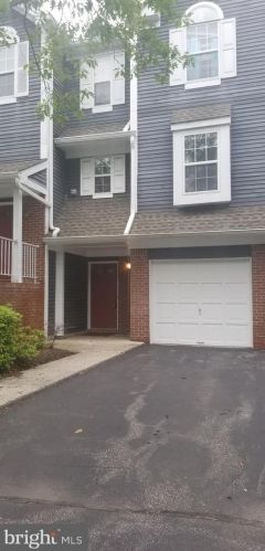 74 Shrewsbury Pl, Princeton NJ  08540-6315 exterior