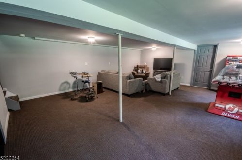 14 Jackie Dr, Hackettstown NJ  07840-5628 exterior