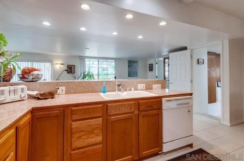 124 Southern Rd, El Cajon CA  92020-2741 exterior