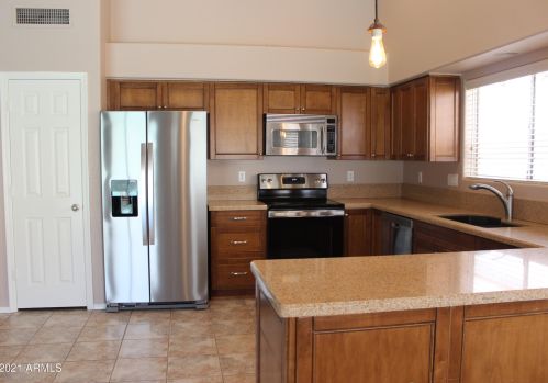 4621 Fernwood Ct, Cave Creek AZ  85331-3223 exterior