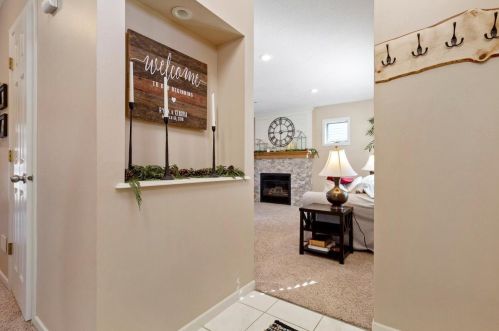 1924 Washburn Ave, Minneapolis MN 55411-2326 exterior