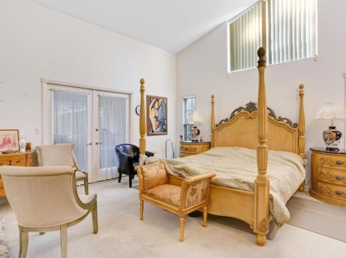 7040 Sable Rdg Ln, Naples FL 34109-3869 exterior