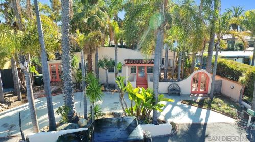232 Rios Ave, Solana Beach CA  92075-1240 exterior