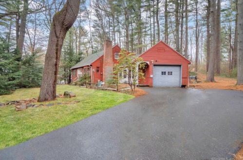 94 Falls Brook Rd, Bristol, CT 06010-2659