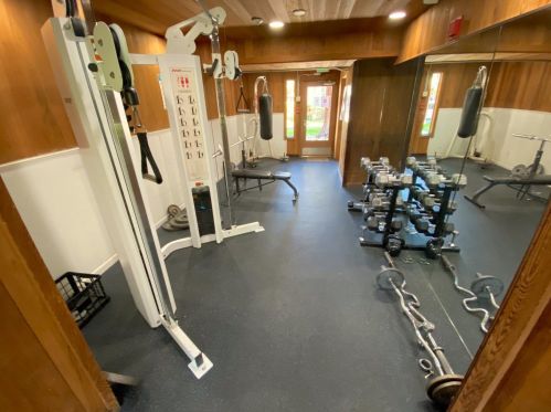 1054 Yarwood Ct, San Jose CA  95128-4727 exterior