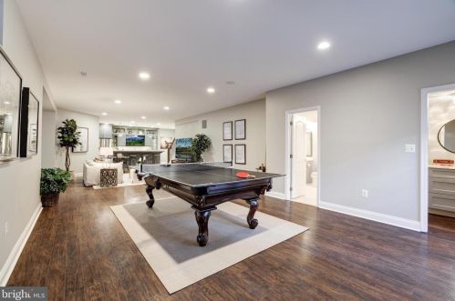 18506 Pelicans Nest Way, Leesburg VA  20176-3963 exterior