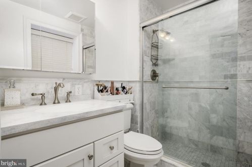 527 Tennis Ave, Prospectville PA 19002-6016 exterior