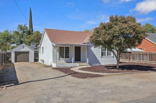 504 Roselawn Ave, Modesto CA  95351-3731 exterior