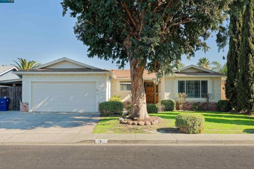 7 Orinda Ln, West Pittsburg, CA 94565-4835