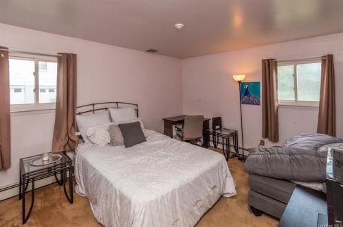 40 Scott Dr, Middletown NY  10941-1133 exterior