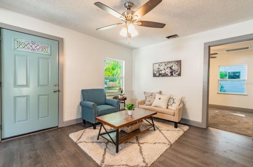 5457 72nd Ave, Pinellas Park FL  33781-4218 exterior
