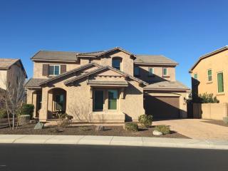 3044 Wyatt Way, Gilbert, AZ 85297-2159