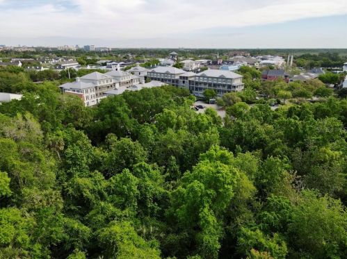 807 Lake Evalyn Dr, Kissimmee FL 34747-4804 exterior