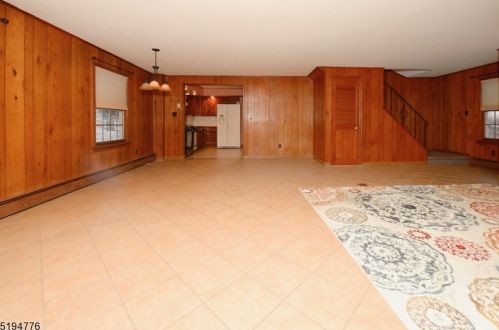 10 Jacobus Ave, Little Falls NJ  07424-2305 exterior