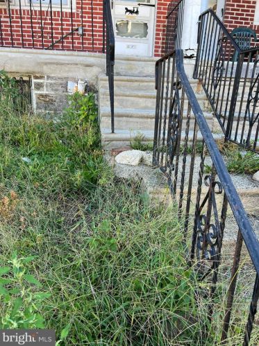 5051 8th St, Philadelphia, PA 19120-3105