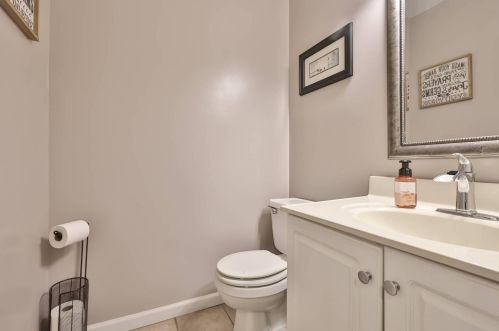 1205 Mesa Dr, Covington KY 41018-3812 exterior