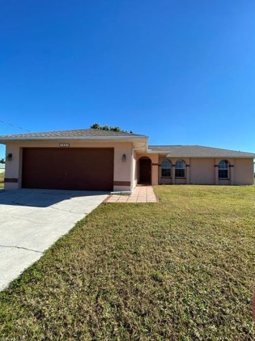 1201 7th Ave, Cape Coral, FL 33909-1350