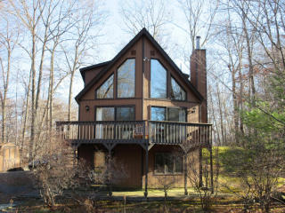 105 Inverness Ct, Milford, PA 18337-5045
