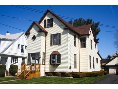 32 Moeller St, Binghamton, NY 13904-1635