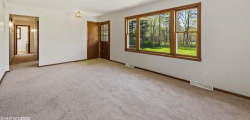 326 Mander Rd, Valpo, IN 46383-9768