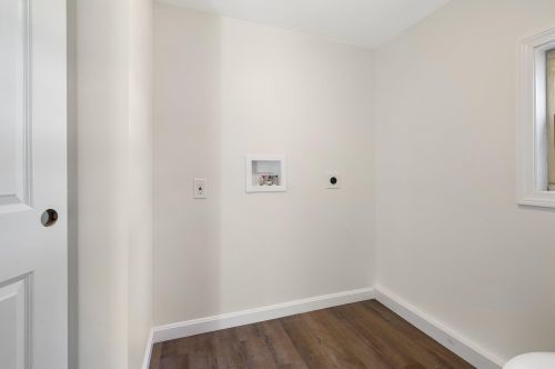 3 Margaret Ave, Raymond NH  03077-2052 exterior