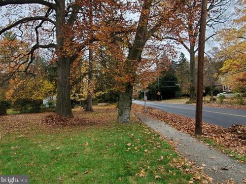 332 Rices Mill Rd, Wyncote, PA 19095-1123