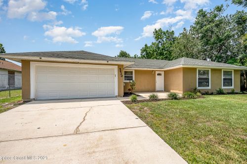 5420 Holden Rd, Cocoa, FL 32927-9050