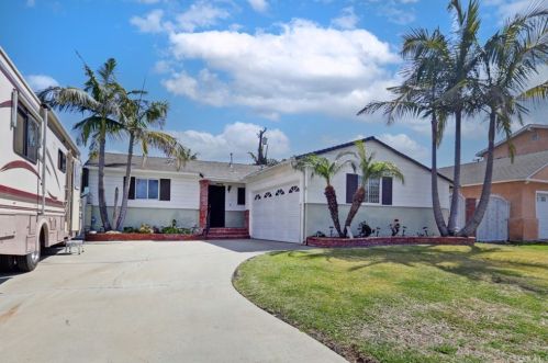 13618 Ocana Ave, Bellflower, CA 90706-2554