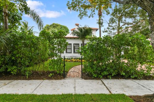 529 34 St, West Palm Beach FL  33404-3002 exterior