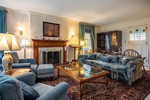 1355 Yahres Rd, Hermitage PA  16146-3643 exterior