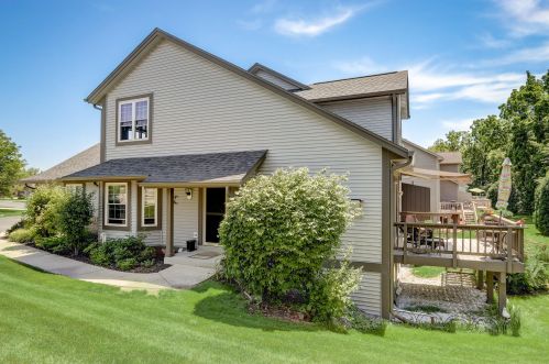 14295 Lenox Dr, Waukesha, WI 53151-3853
