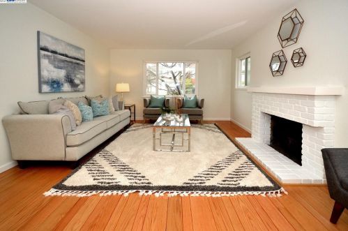 19574 Carlton Ave, Hayward, CA 94546-3216