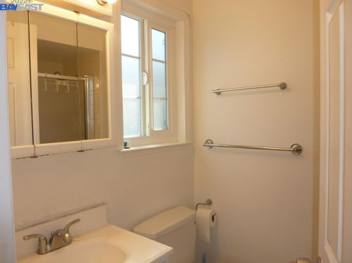 268 Royce Way, West Pittsburg CA  94565-4700 exterior