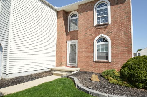 386 Landis Ln, London, OH 43140-8443