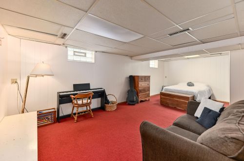 181 Glenview Ave, Milwaukee WI 53213-3323 exterior