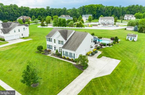 26 Kristen Ln, West Deptford, NJ 08051-1672