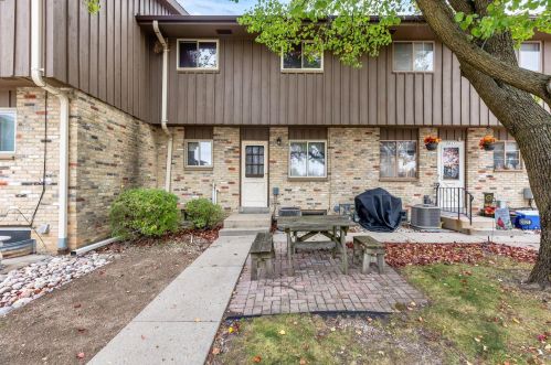 9839 Beloit Rd, Milwaukee WI 53227-4234 exterior