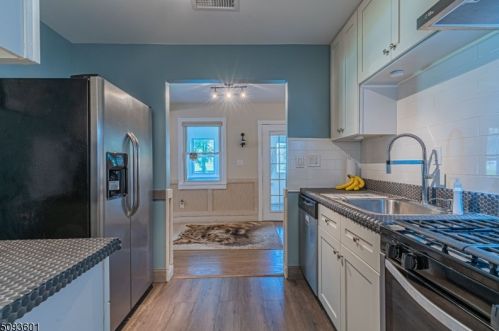 183 Morris Tpke, Dover, NJ 07869-2806