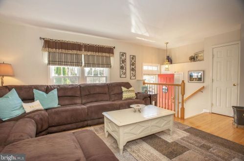 113 Attic Ct, Wilmington, DE 19808-1137