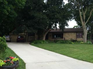 323 Seth Cir, Madison, WI 53716-2120