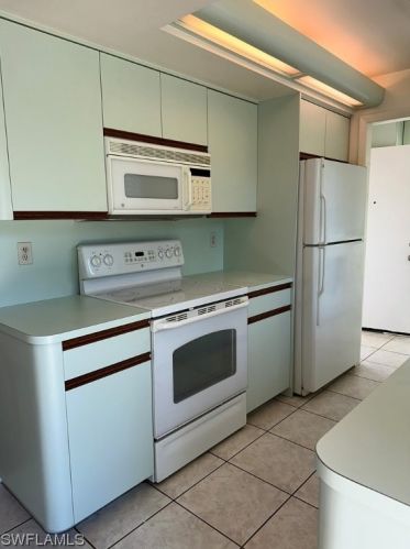 4315 Douglas Ln, Lehigh Acres FL 33973-2071 exterior